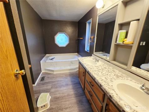 140 SE Fuchsia Avenue Shelton WA 98584