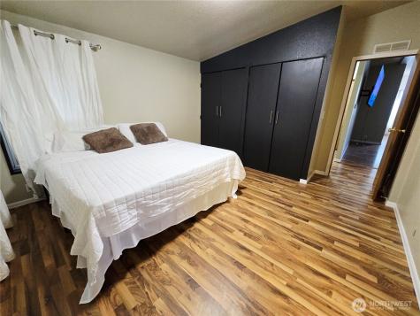 140 SE Fuchsia Avenue Shelton WA 98584