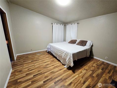 140 SE Fuchsia Avenue Shelton WA 98584