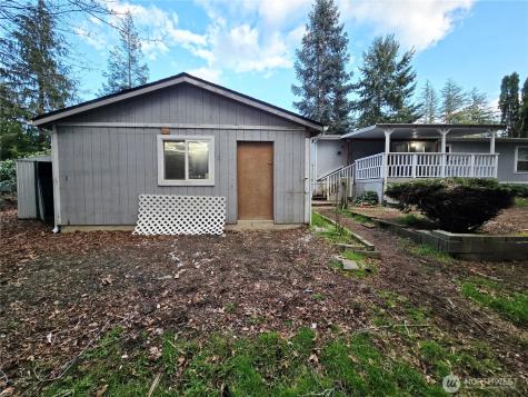 140 SE Fuchsia Avenue Shelton WA 98584