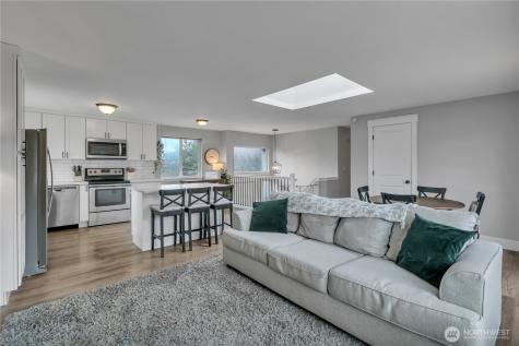 1939 E 66th Street Tacoma WA 98404