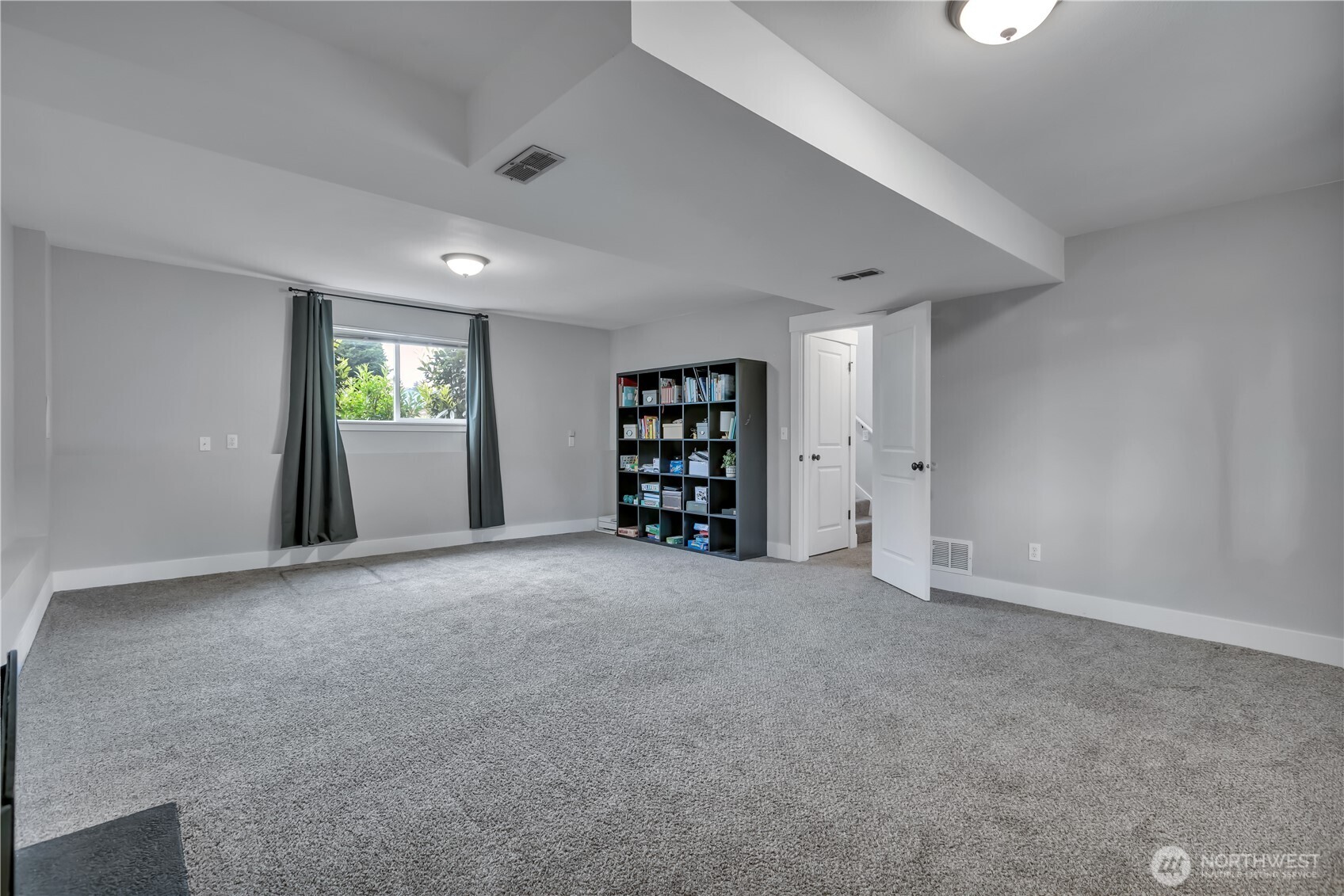 1939 E 66th Street Tacoma WA 98404
