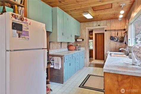 2712 North Bluff Road Greenbank WA 98253
