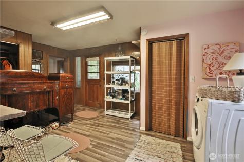 2712 North Bluff Road Greenbank WA 98253