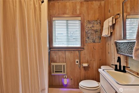 2712 North Bluff Road Greenbank WA 98253
