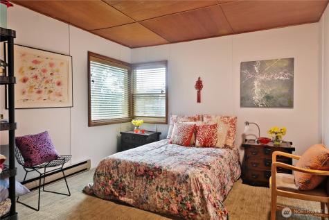 2712 North Bluff Road Greenbank WA 98253