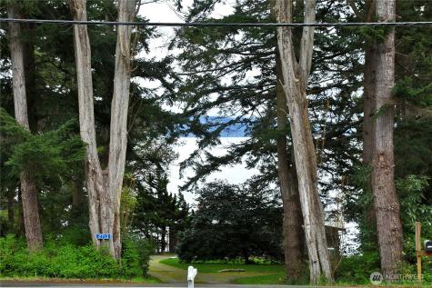 2712 North Bluff Road Greenbank WA 98253