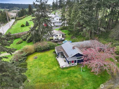 2712 North Bluff Road Greenbank WA 98253