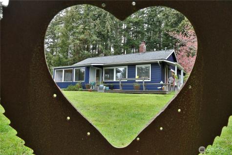 2712 North Bluff Road Greenbank WA 98253