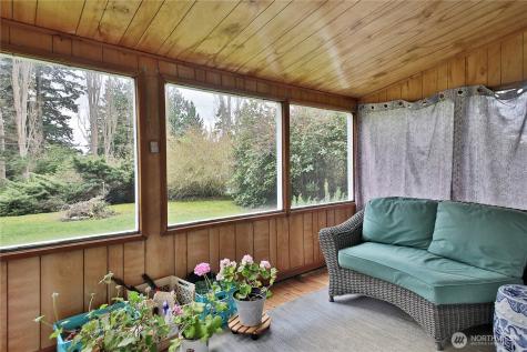 2712 North Bluff Road Greenbank WA 98253