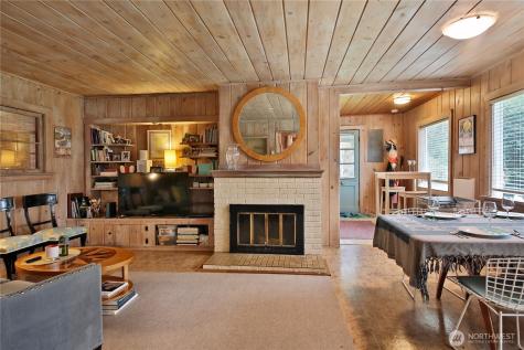 2712 North Bluff Road Greenbank WA 98253