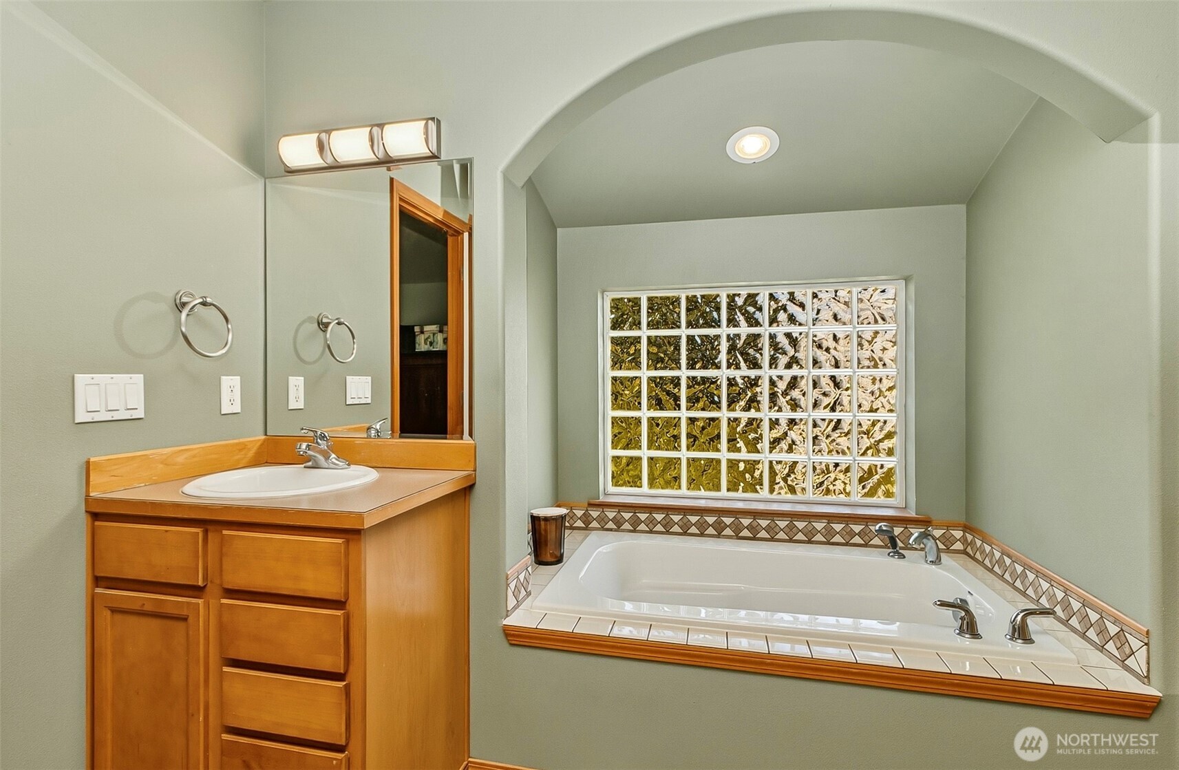1579 Silver Fir Drive Camano Island WA 98282