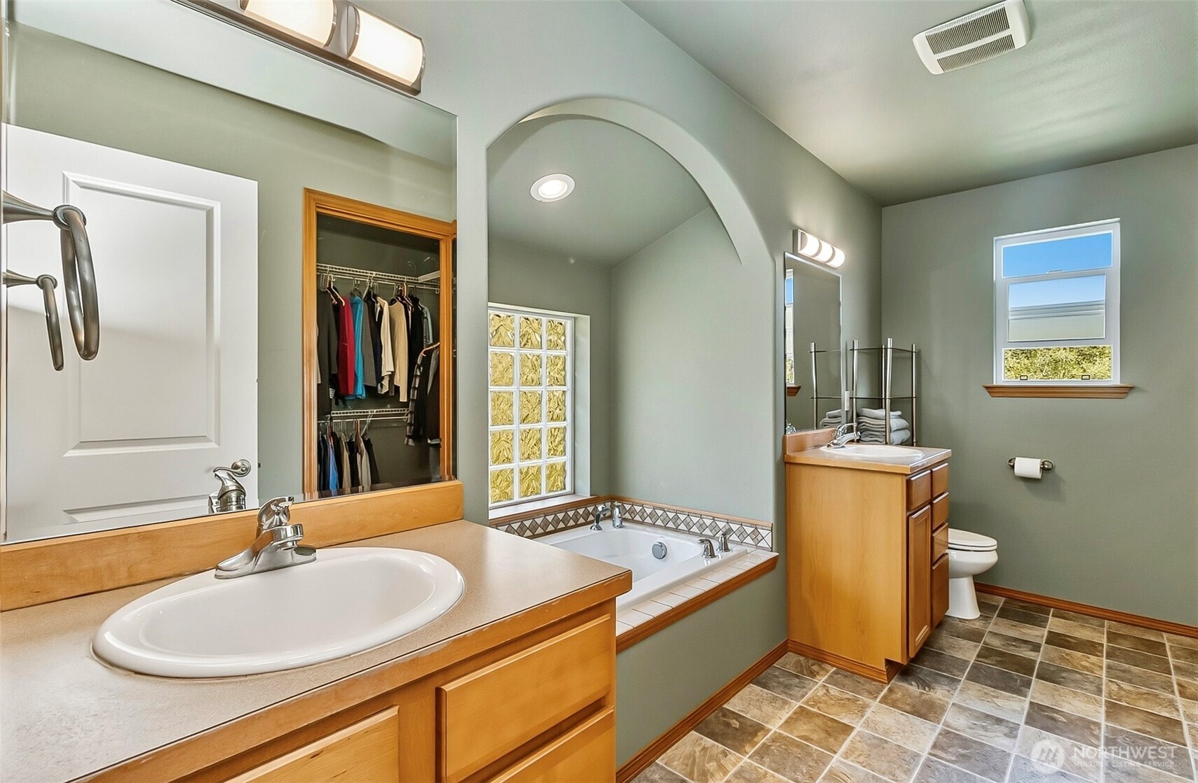 1579 Silver Fir Drive Camano Island WA 98282
