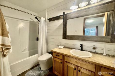 511 364 Street Ct S Roy WA 98580