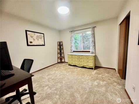 511 364 Street Ct S Roy WA 98580