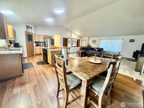 511 364 Street Ct S Roy WA 98580