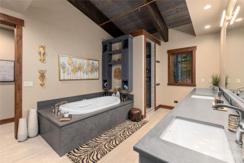 901 Iron Monarch Loop Cle Elum WA 98922