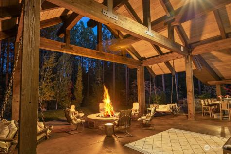 901 Iron Monarch Loop Cle Elum WA 98922