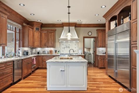 15923 163rd Avenue NE Woodinville WA 98072