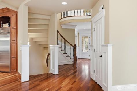 15923 163rd Avenue NE Woodinville WA 98072
