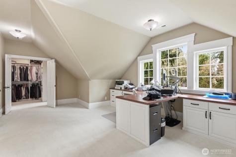 15923 163rd Avenue NE Woodinville WA 98072