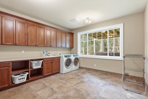 15923 163rd Avenue NE Woodinville WA 98072