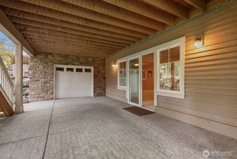 15923 163rd Avenue NE Woodinville WA 98072