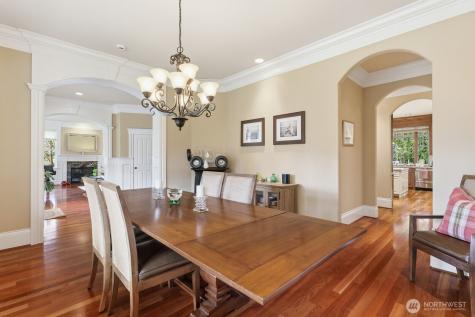 15923 163rd Avenue NE Woodinville WA 98072