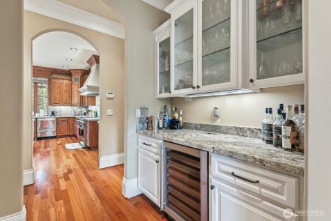 15923 163rd Avenue NE Woodinville WA 98072