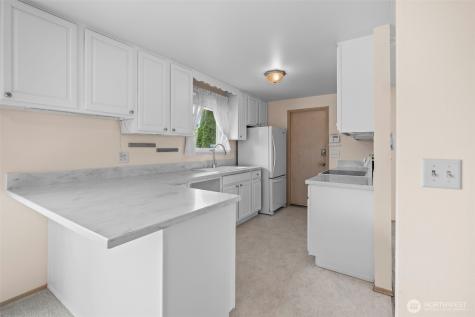 5727 N 13th Street Tacoma WA 98406