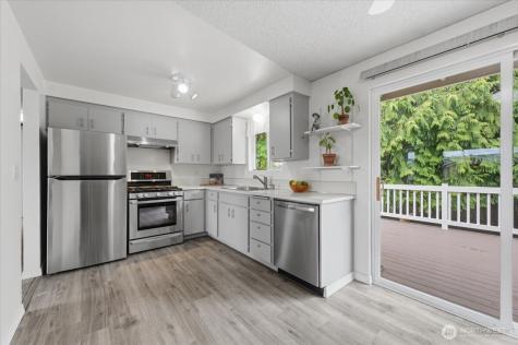 11314 E Ibberson Drive Everett WA 98208