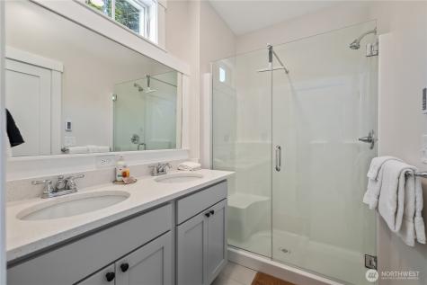 24 Switchback Lane Pacific Beach WA 98571
