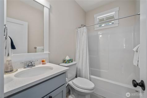 24 Switchback Lane Pacific Beach WA 98571