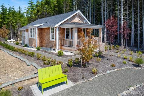 24 Switchback Lane Pacific Beach WA 98571