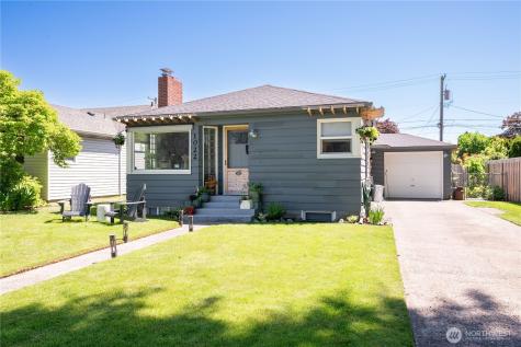 1022 22ND Longview WA 98632