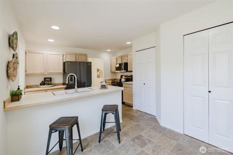 10898 Tulip Place NW Silverdale WA 98383