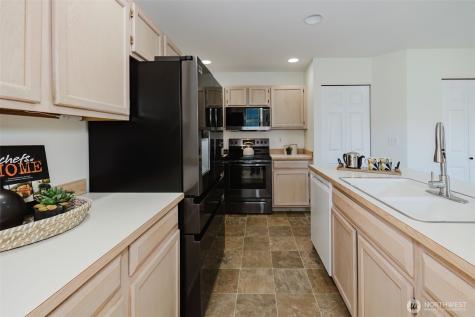 10898 Tulip Place NW Silverdale WA 98383