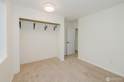 10898 Tulip Place NW Silverdale WA 98383