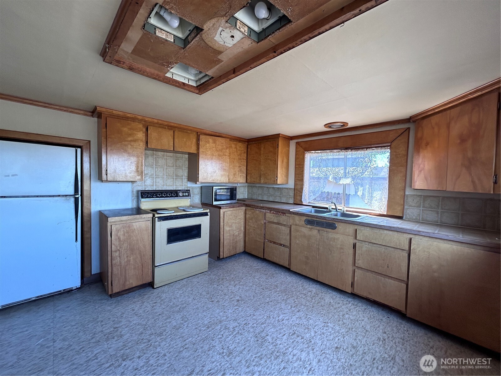 1716 Third Street Port Angeles WA 98362