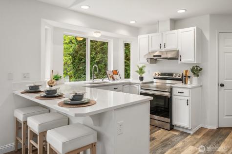 7547 NE 200th Street Kenmore WA 98028