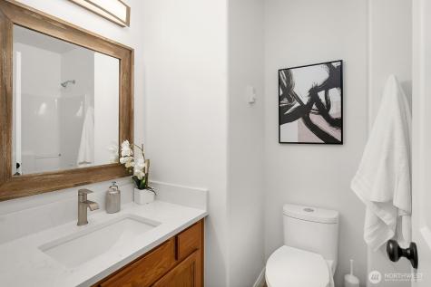 7547 NE 200th Street Kenmore WA 98028