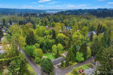 7547 NE 200th Street Kenmore WA 98028