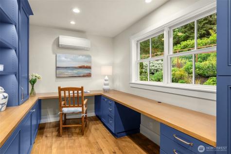 4080 Crystal Springs Drive NE Bainbridge Island WA 98110