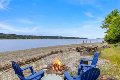 4080 Crystal Springs Drive NE Bainbridge Island WA 98110