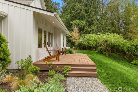 4080 Crystal Springs Drive NE Bainbridge Island WA 98110