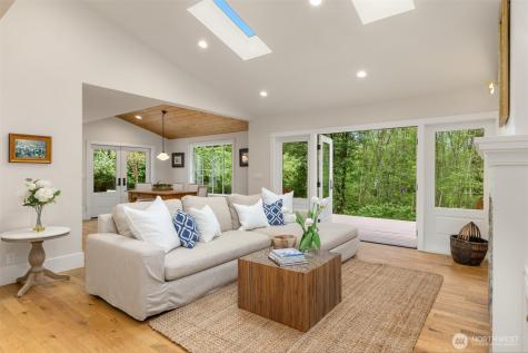 4080 Crystal Springs Drive NE Bainbridge Island WA 98110