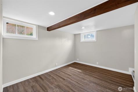 4546 6th Avenue Tacoma WA 98406