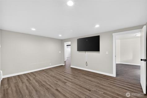 4546 6th Avenue Tacoma WA 98406