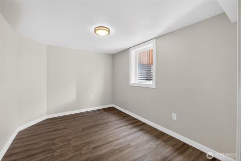 4546 6th Avenue Tacoma WA 98406