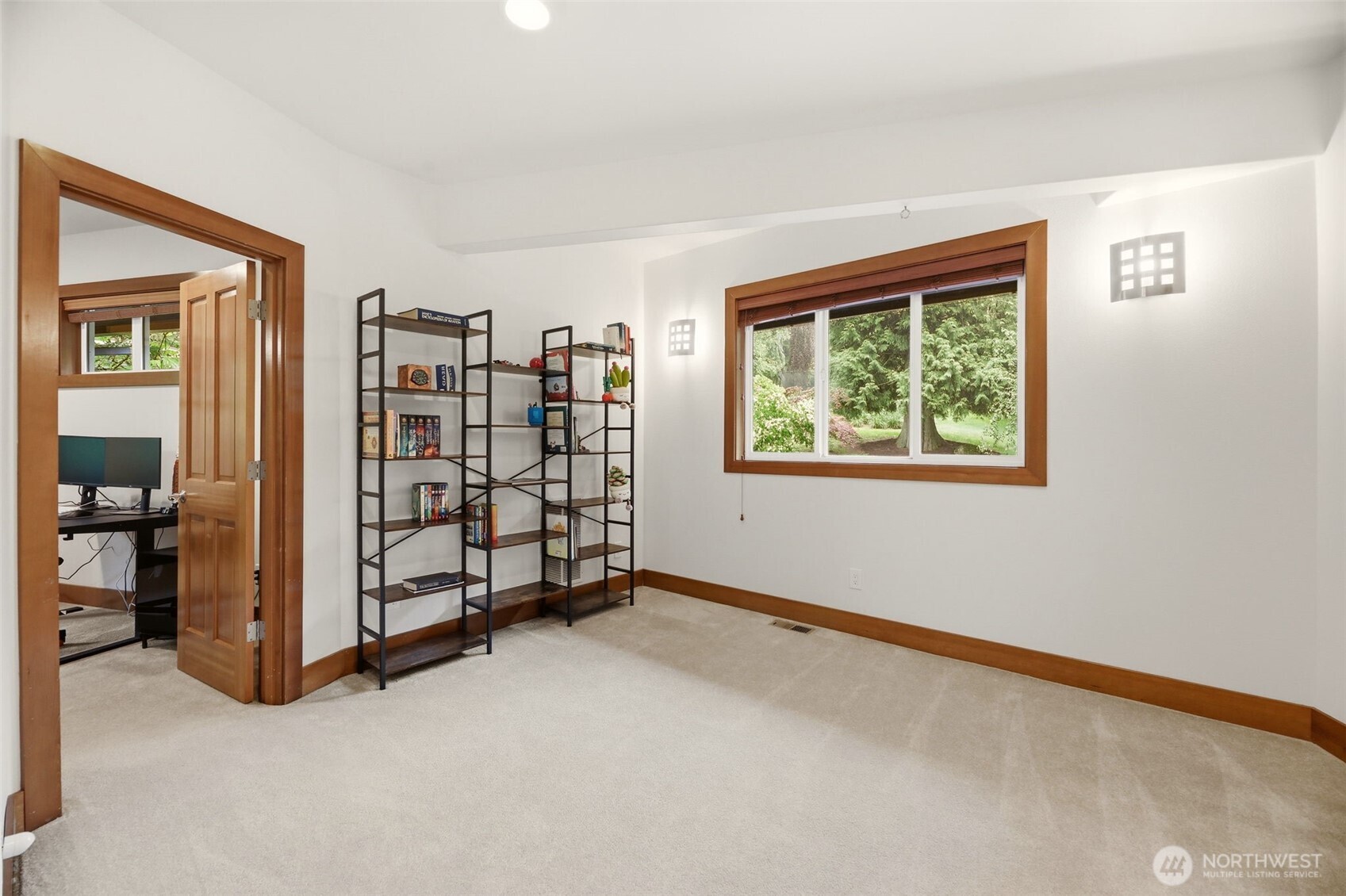 18603 E Spring Lake Drive SE Renton WA 98058
